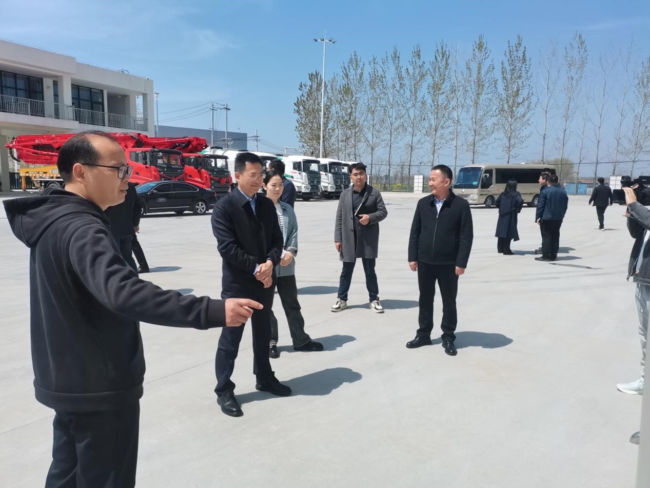 圖片 華冠.jpg 圖片 華冠.jpg